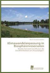 Cover Klimawandelanpassung in Biosphärenreservaten - Landschaft mit Gewässer